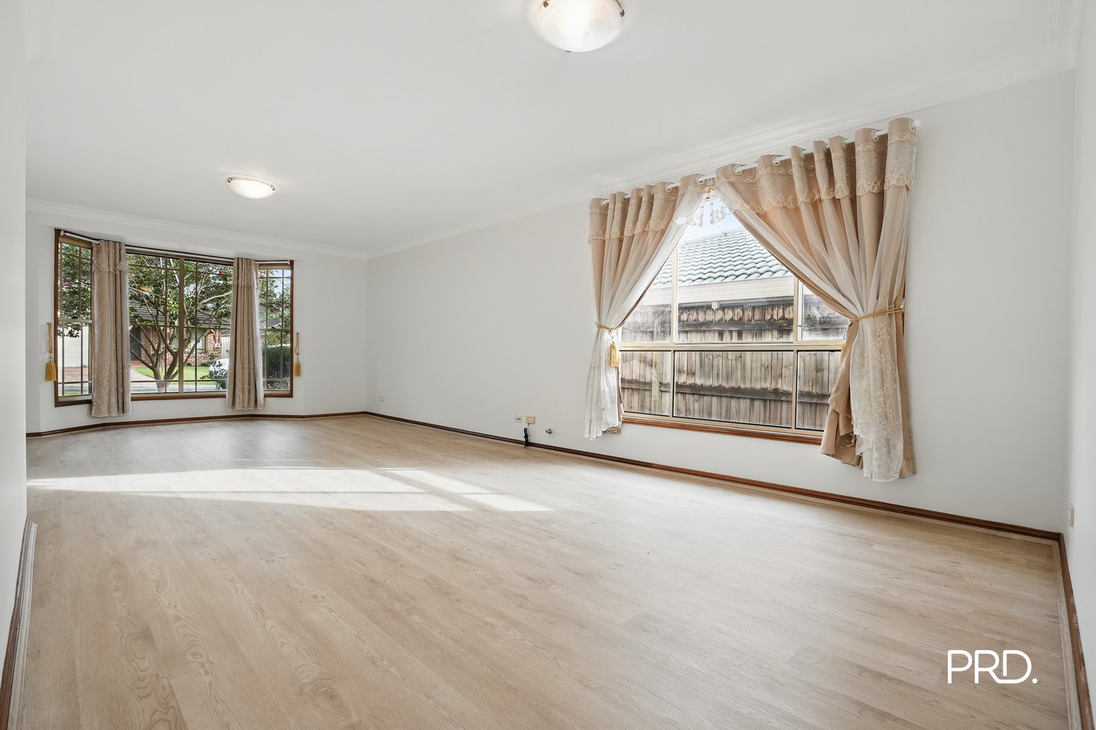 26 Dillwynia Dr  Glenmore Park 6