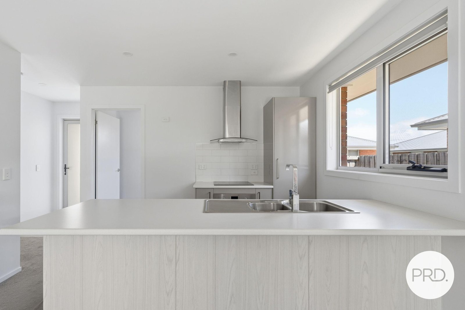 2/6 Dubs & Co Drive SORELL 4