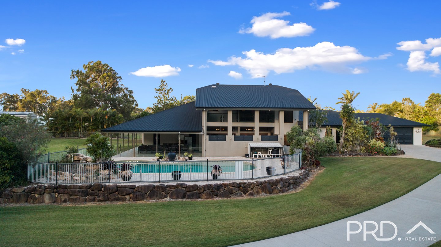 26 Earls Way TINANA 5