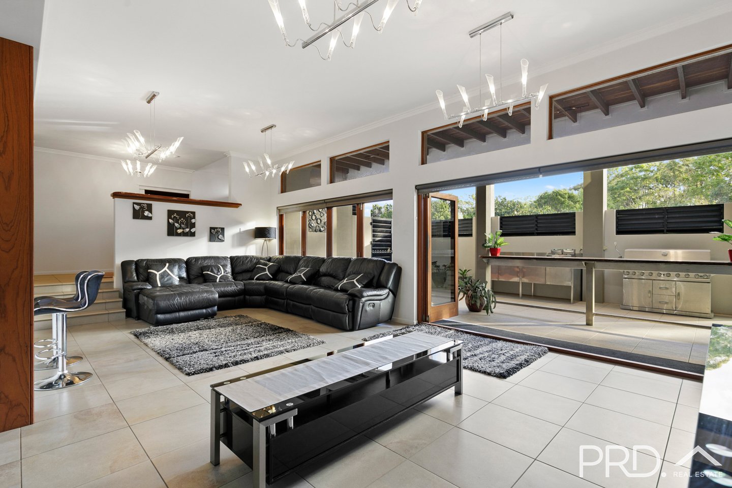 26 Earls Way TINANA 11