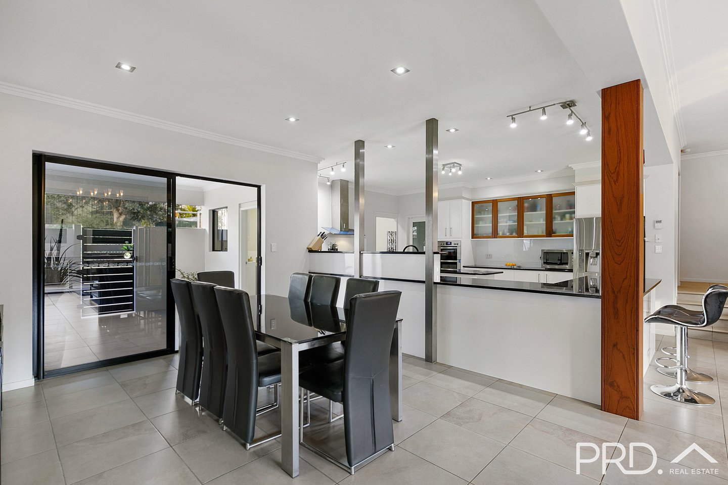 26 Earls Way TINANA 12