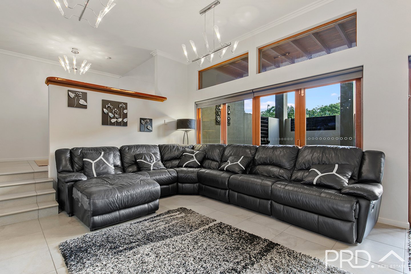 26 Earls Way TINANA 14