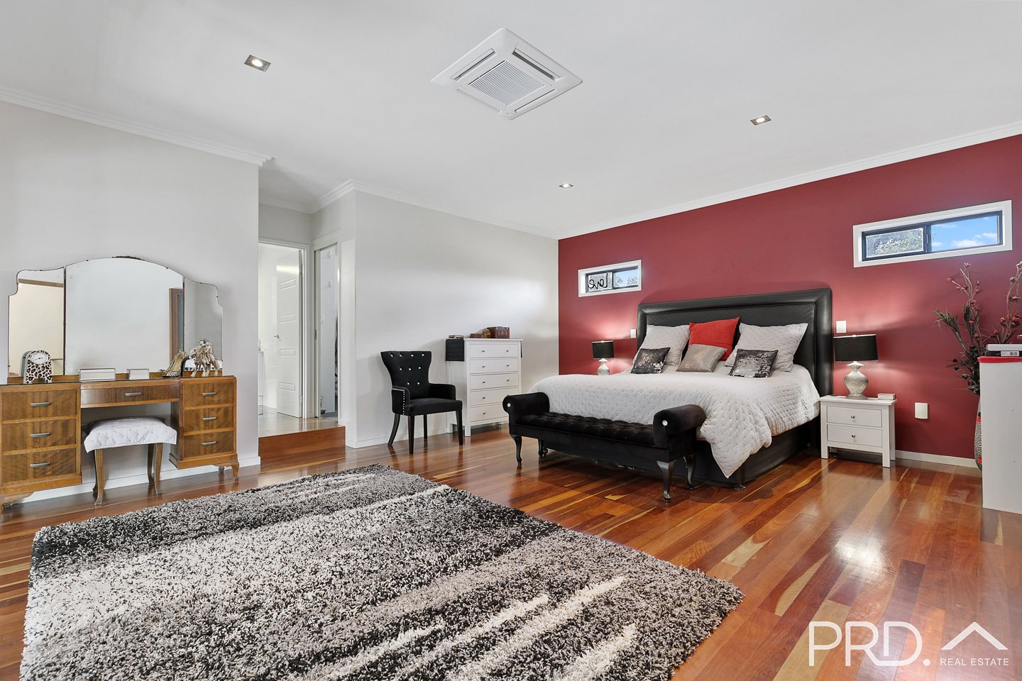26 Earls Way TINANA 16