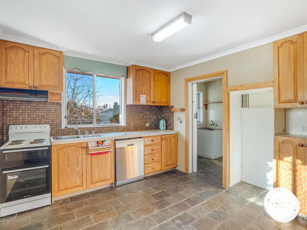 26 Eddington Street BRIDGEWATER 4