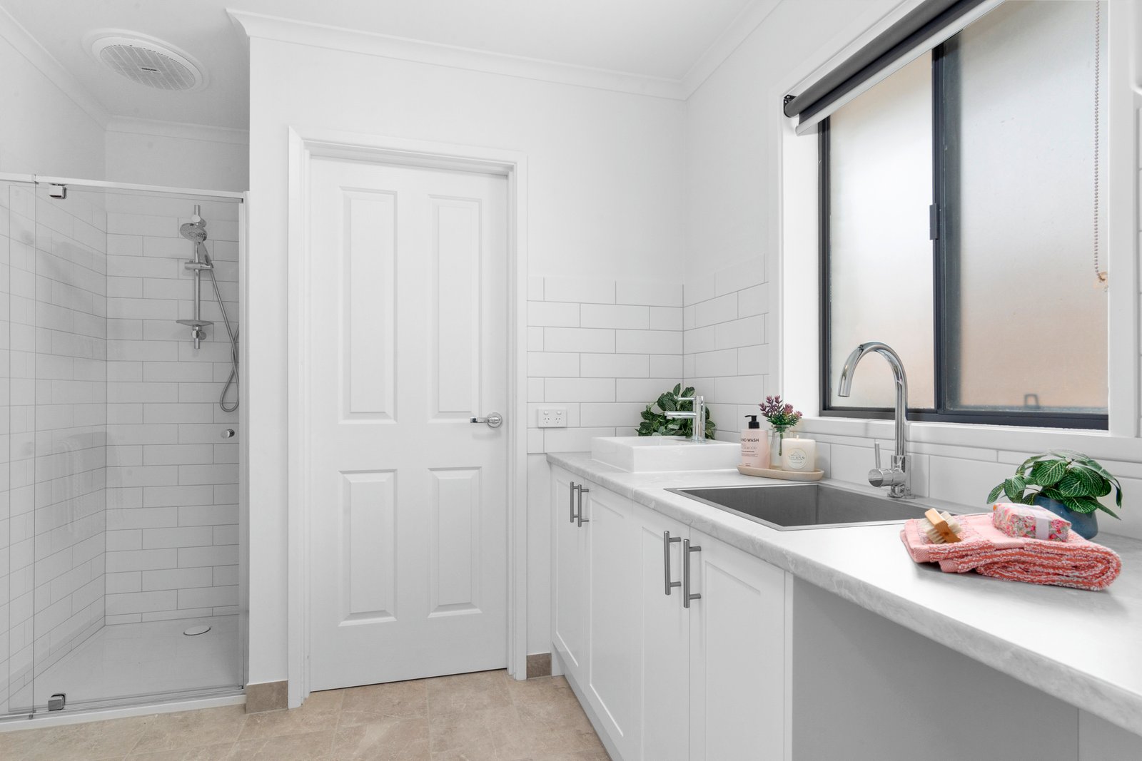 Gallery: 2/6 Everett Close