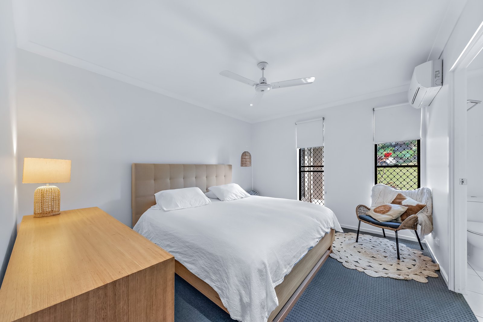 26 Fairweather Road CANNONVALE 4