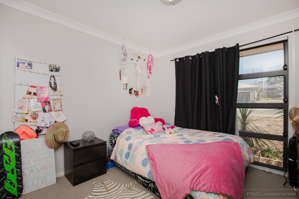 26 Finch Crescent ABERGLASSLYN 10