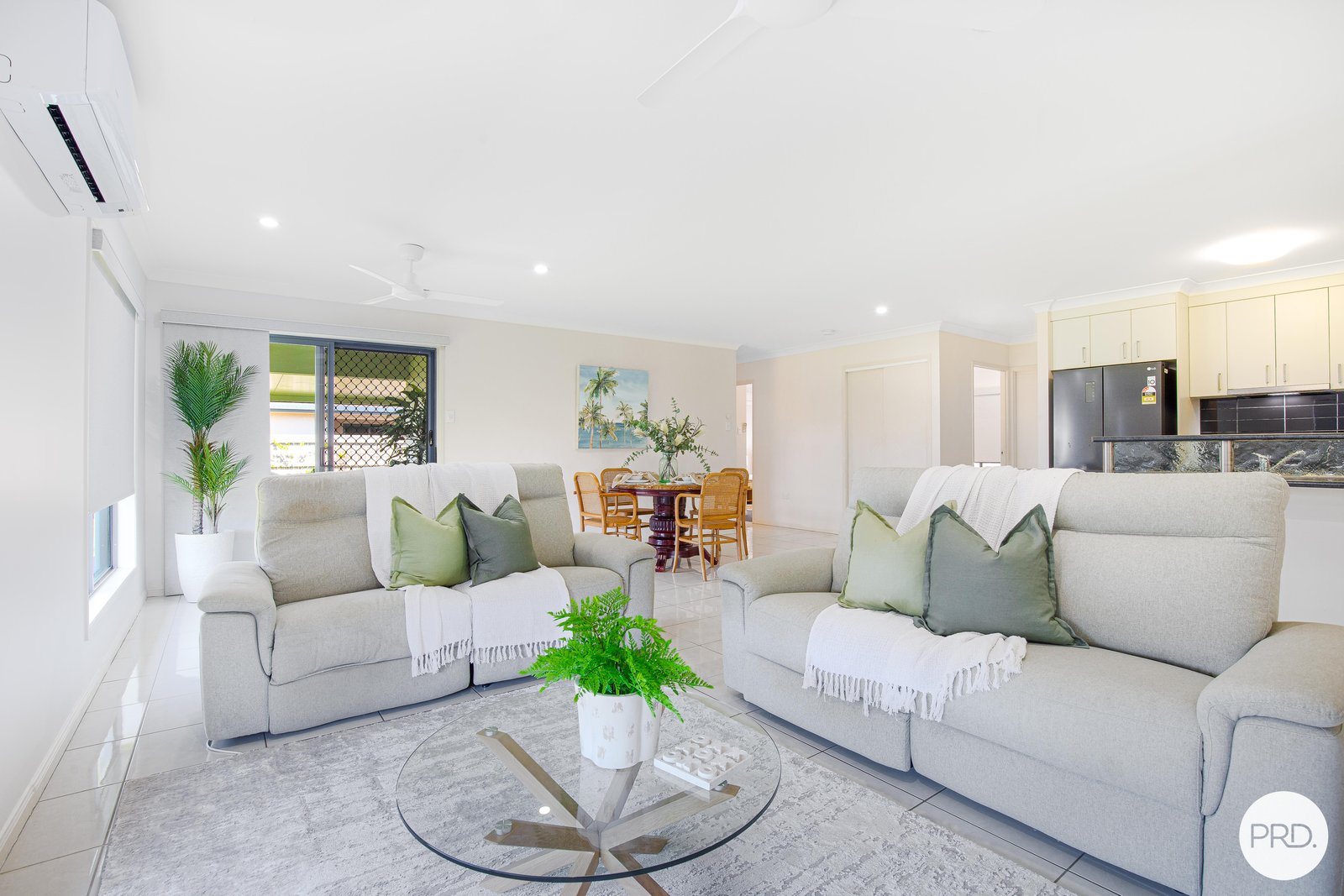 26 Firefly Crescent OORALEA 2