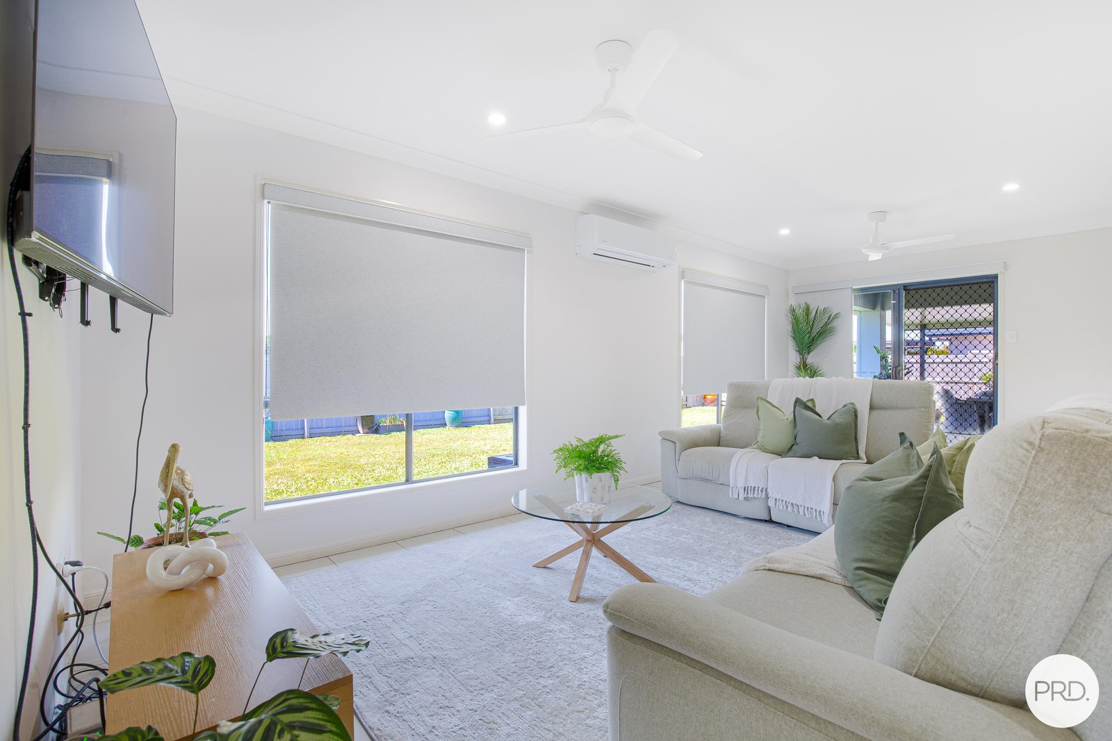 26 Firefly Crescent OORALEA 3