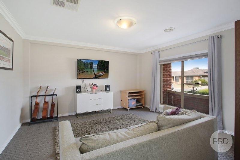 26 Firetail Street THURGOONA 2