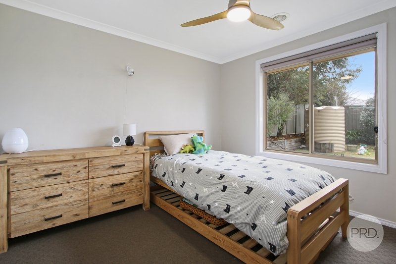 26 Firetail Street THURGOONA 12