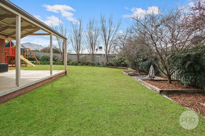26 Firetail Street THURGOONA 18