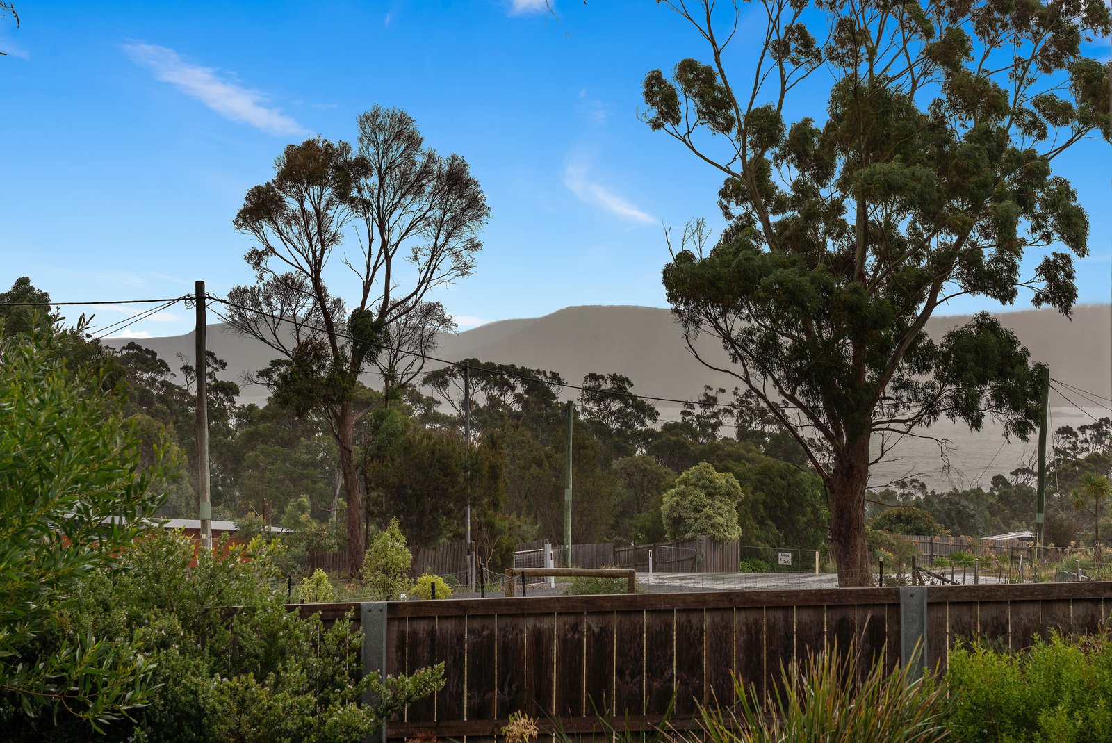 26 Fox Avenue WHITE BEACH 23