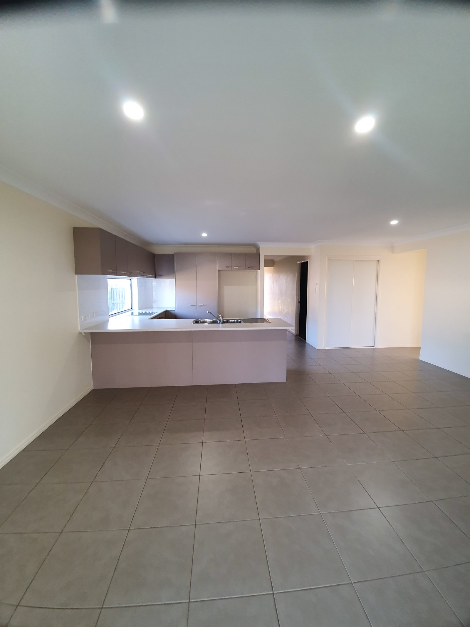 26 Fraser Waters Parade TOOGOOM 8