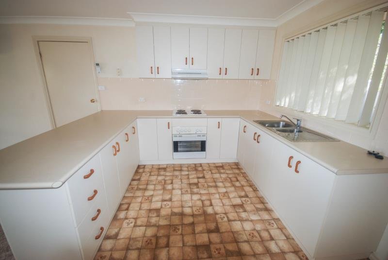 2/6 Galleon Place ESTELLA 3