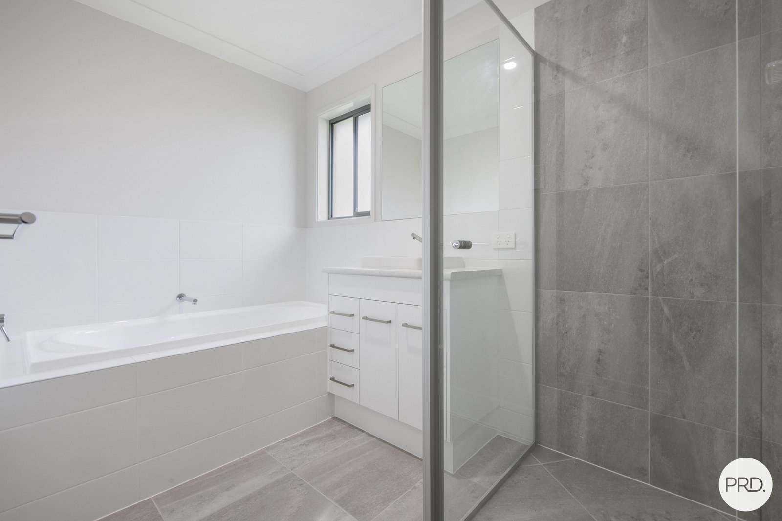 26 Golden Whistler Avenue ABERGLASSLYN 10