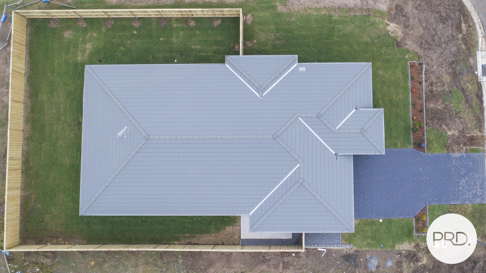 26 Golden Whistler Avenue ABERGLASSLYN 12