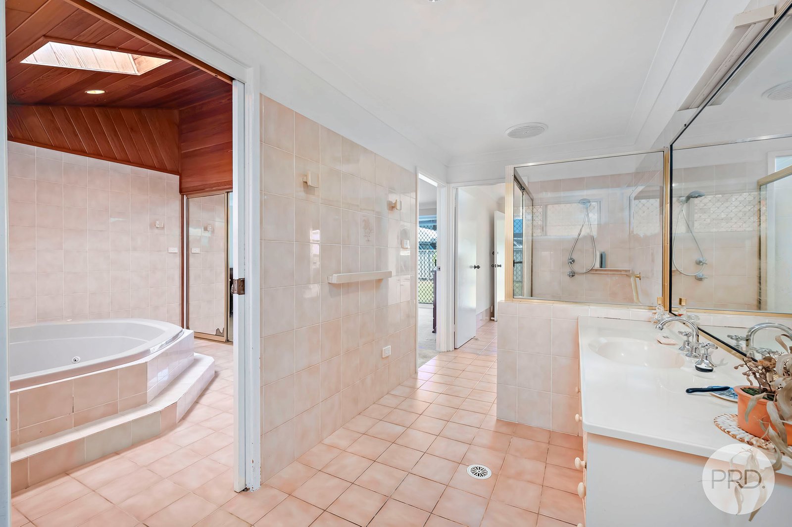 26 Government Road SHOAL BAY 10