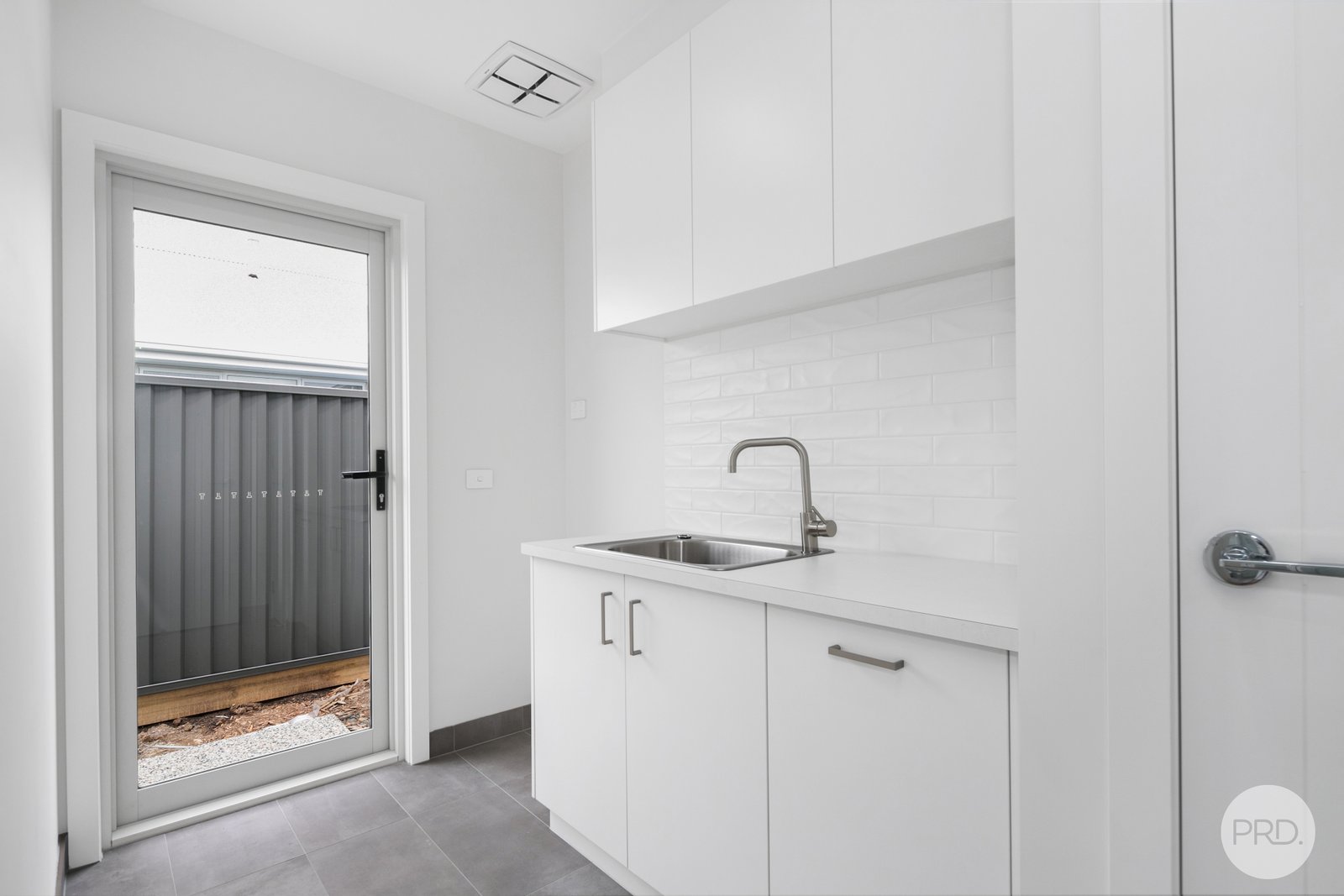 26 Grainger Parade LUCAS 14