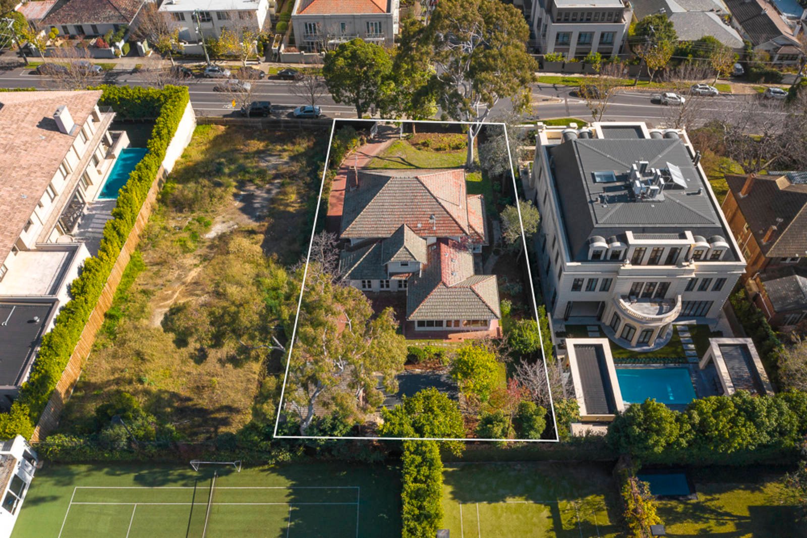 Real Estate and Property in 26 Grange Road, Toorak, VIC