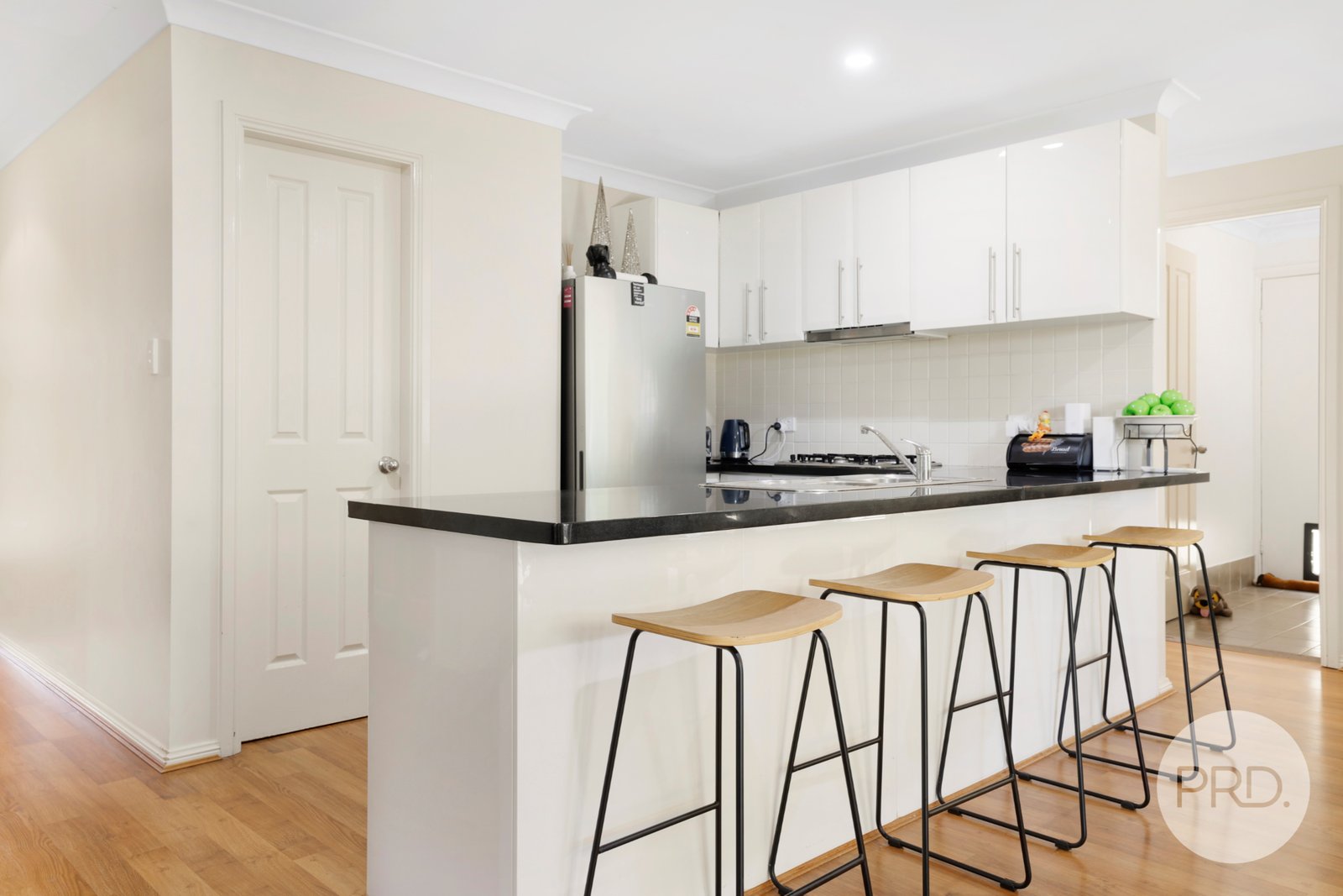 26 Gungurru Close TAMWORTH 3