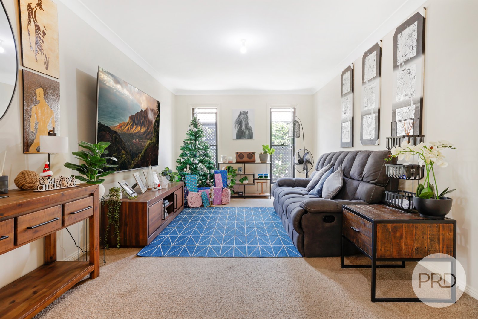 26 Gungurru Close TAMWORTH 9