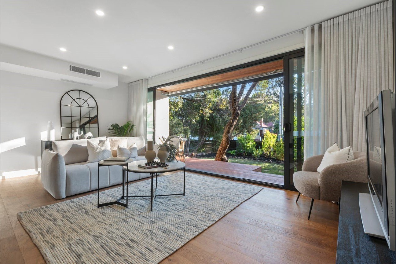 Gallery: 26 Haldane Street
