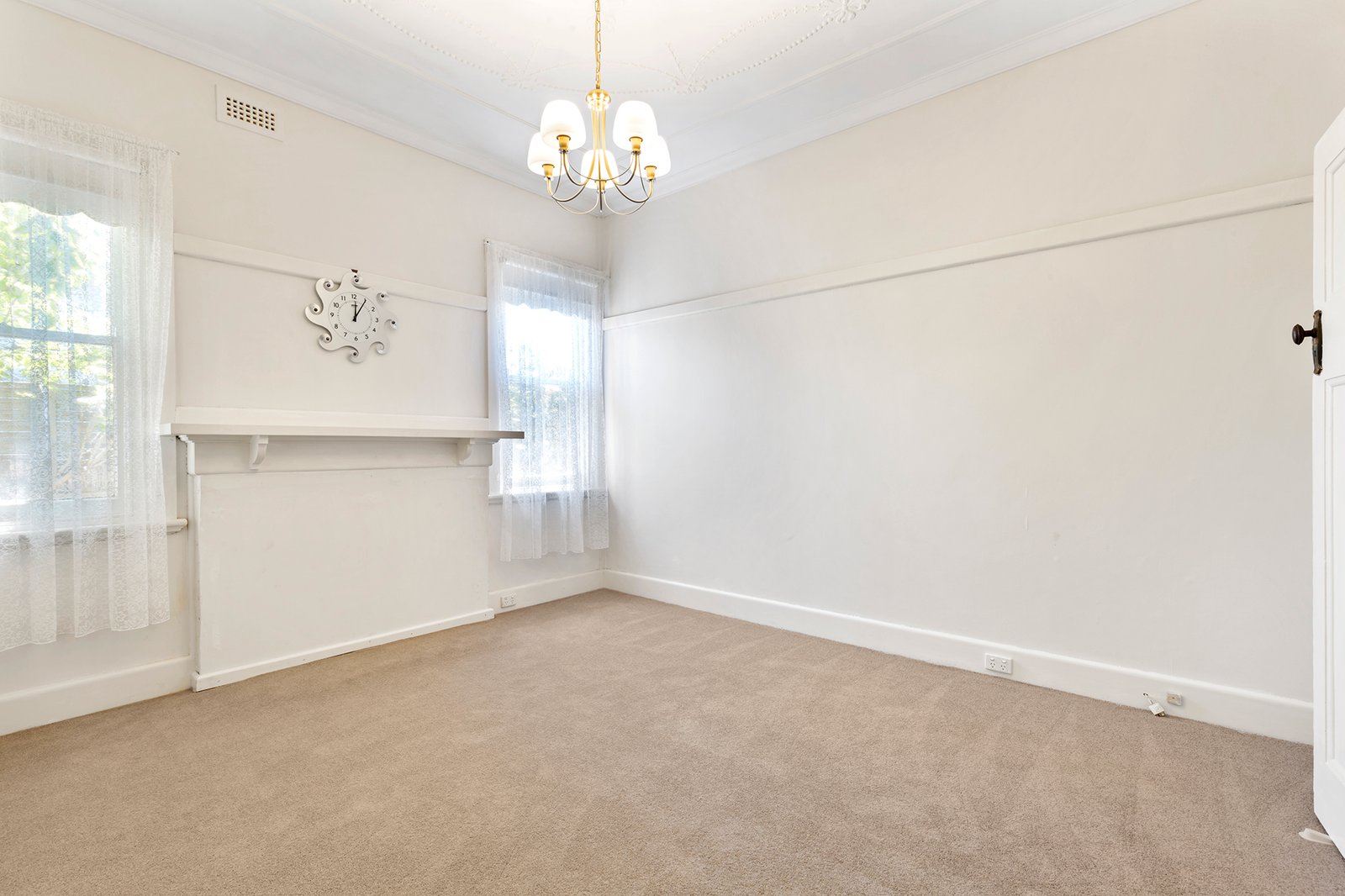 Gallery: 26 Hall Street
