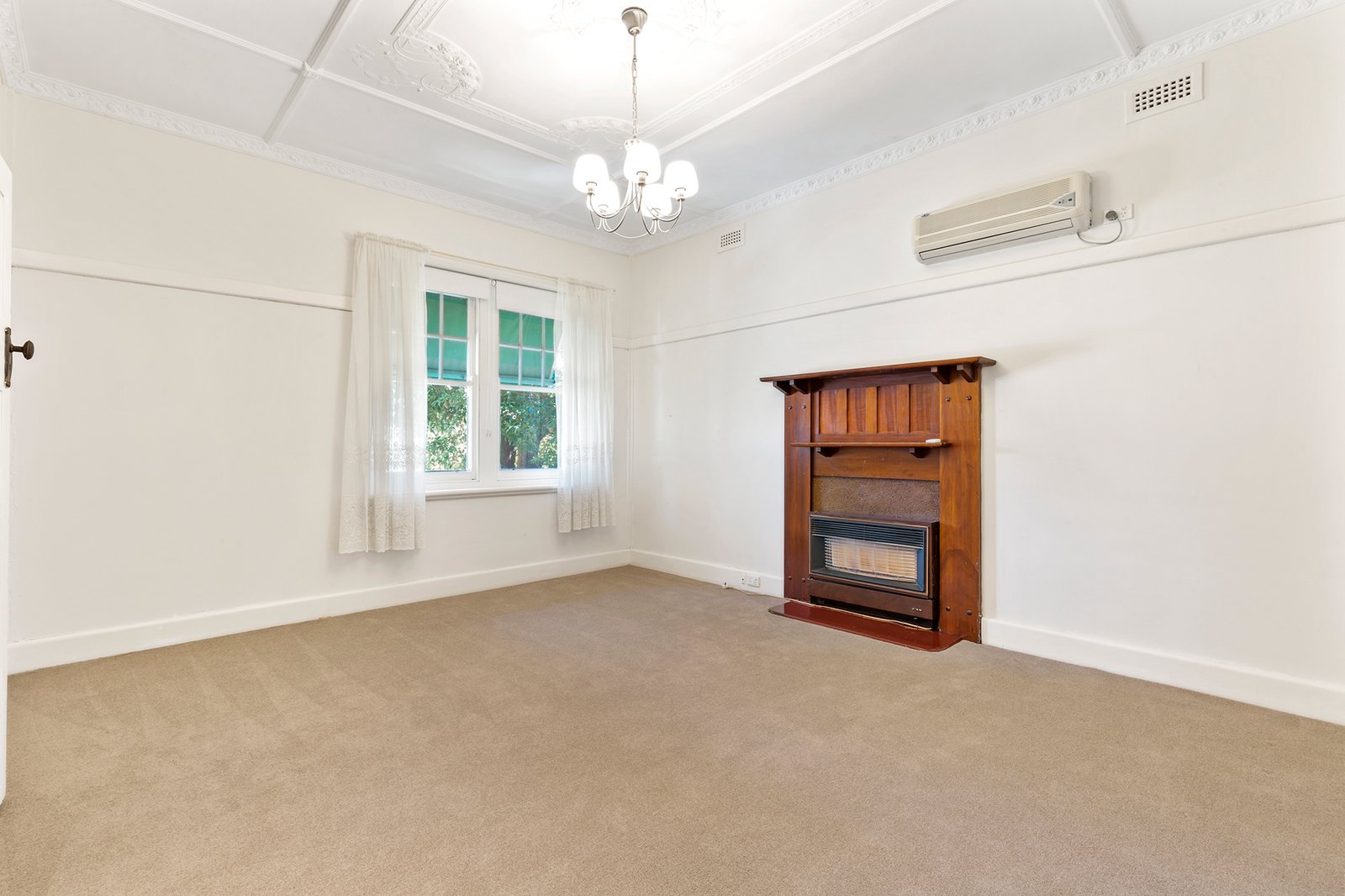 Gallery: 26 Hall Street