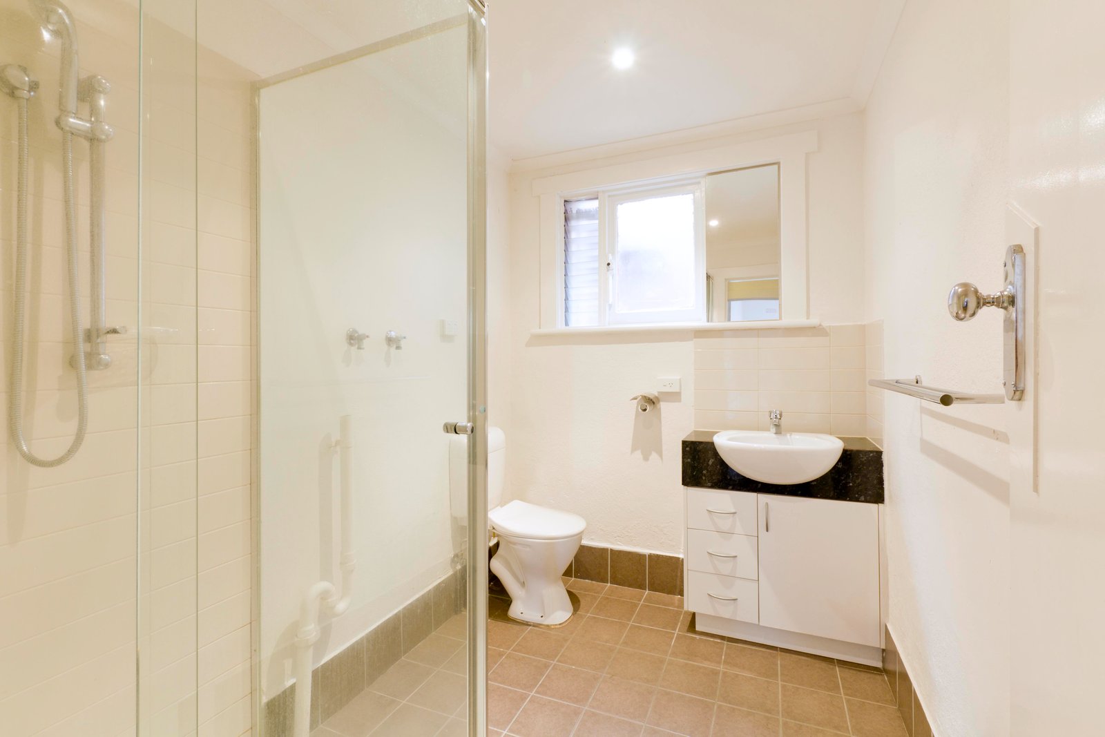 Real Estate and Property in 2/6 Hammerdale Avenue, St Kilda East, VIC