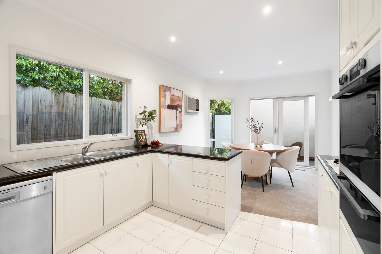 Gallery: 2/6 Hammond Street