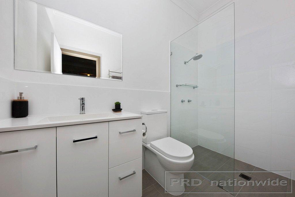 26 Hawthorne Street BERESFIELD 11