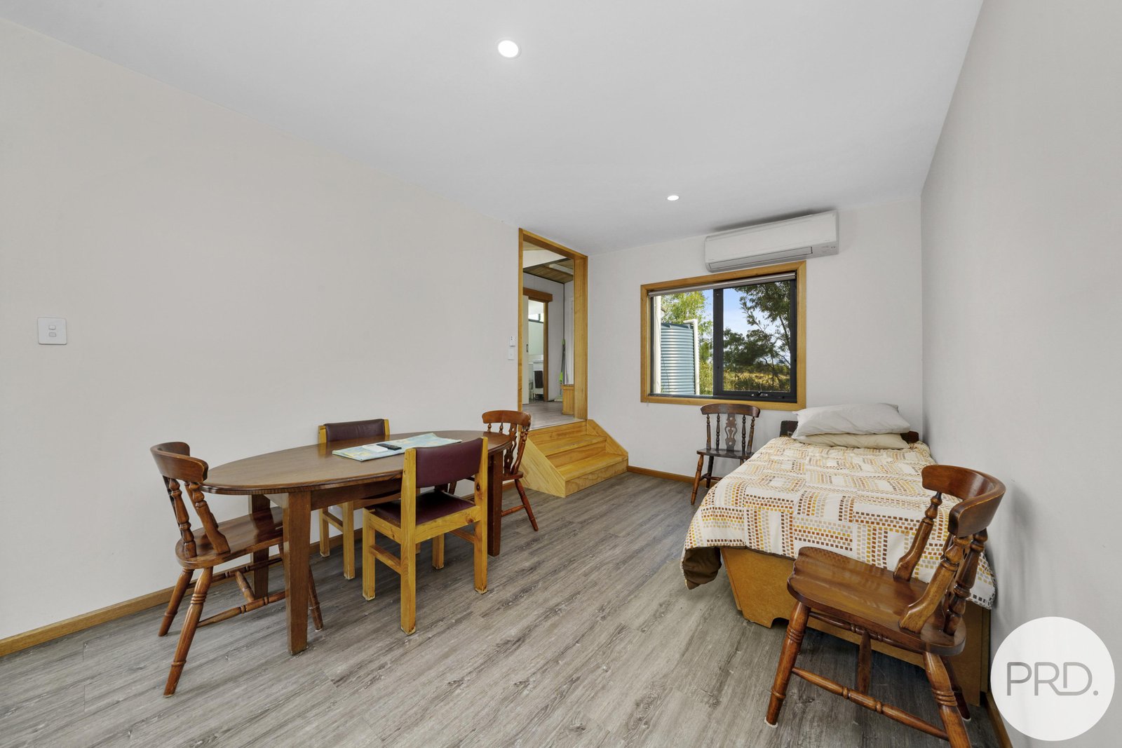 26 High Street DUNALLEY 6