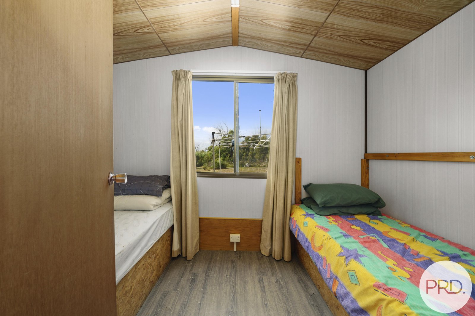 26 High Street DUNALLEY 8