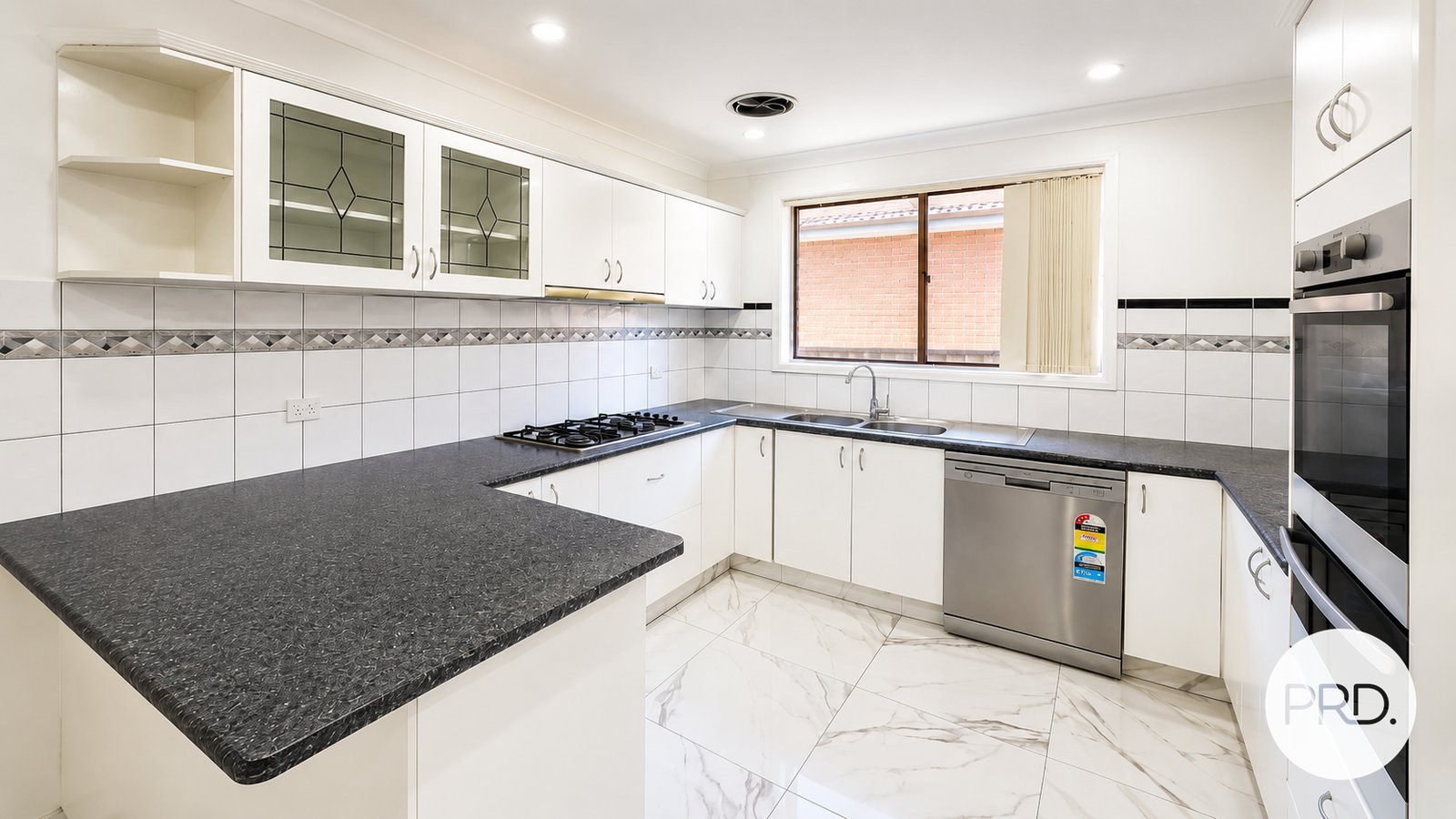 26 Hillview Parade LURNEA 3