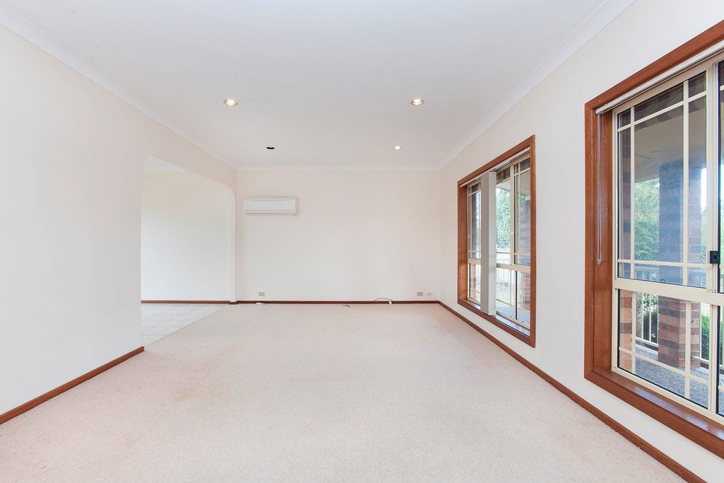 26 Holford Crescent THORNTON 3
