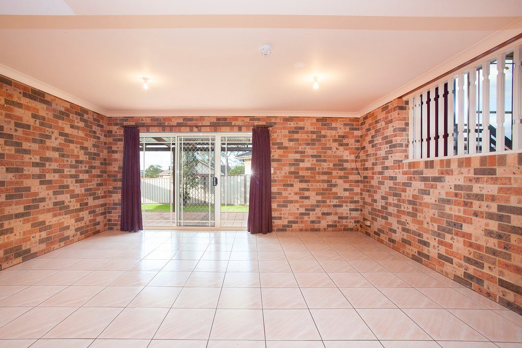 26 Holford Crescent THORNTON 15