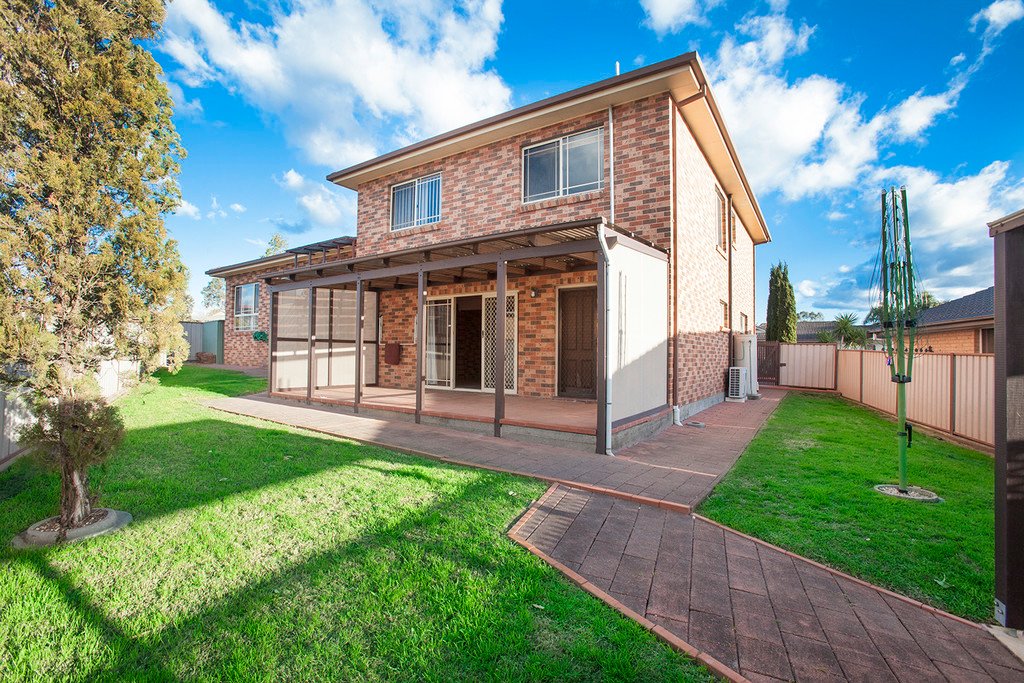 26 Holford Crescent THORNTON 20