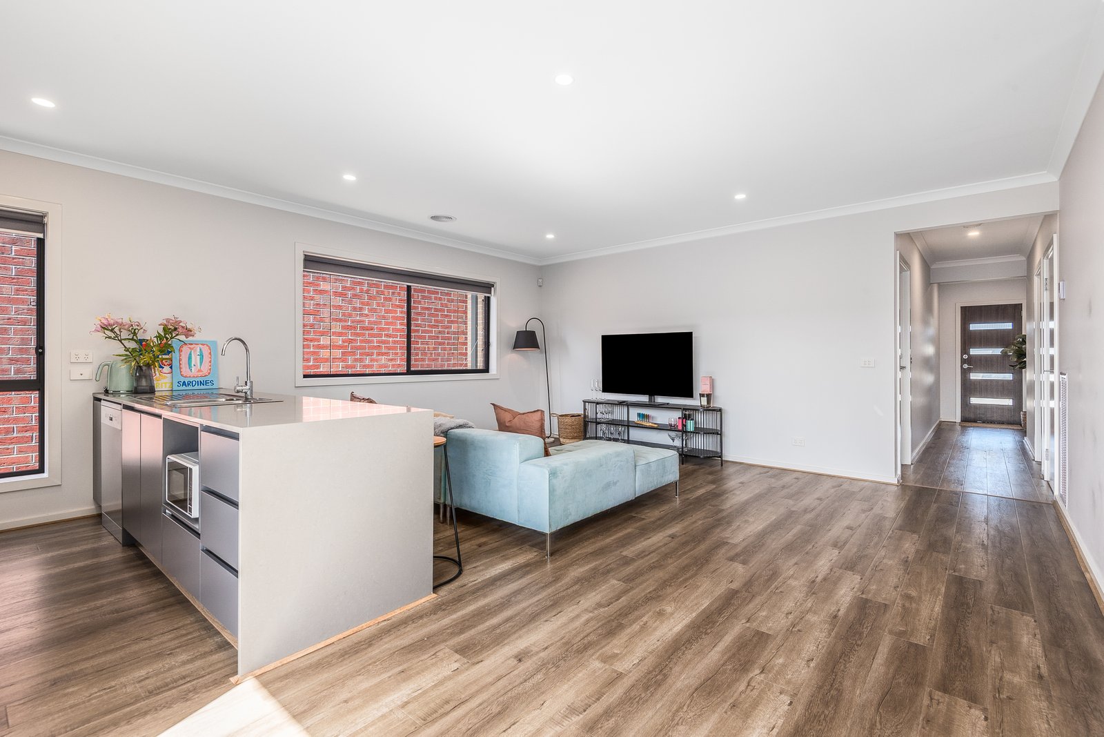 Gallery: 26 Holley Crescent