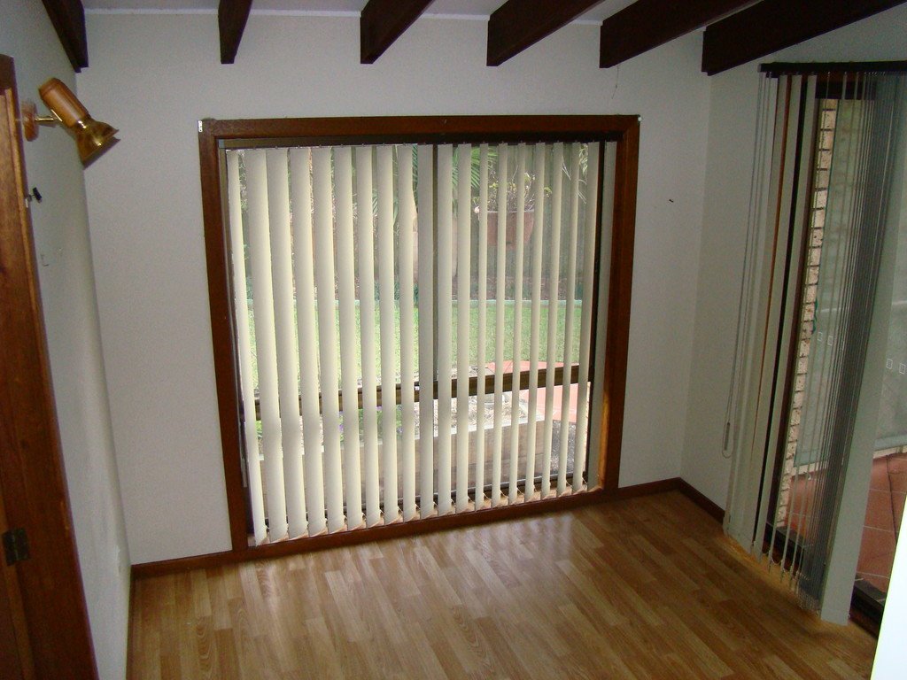 26 Honeysuckle Avenue LAKEWOOD 5