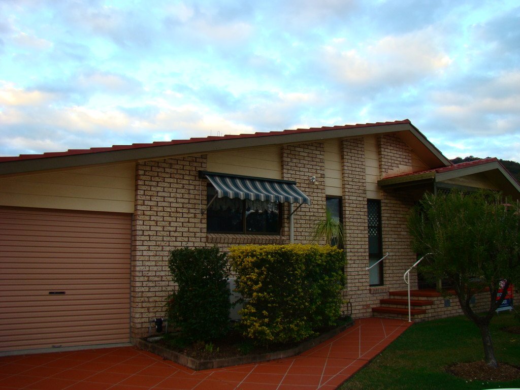 26 Honeysuckle Avenue LAKEWOOD 7