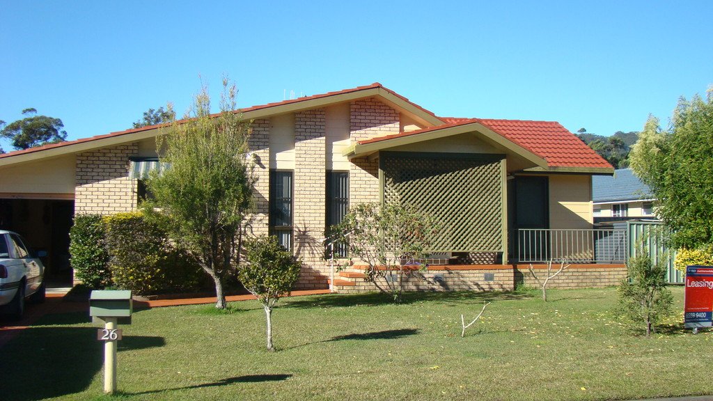 26 Honeysuckle Avenue LAKEWOOD 1