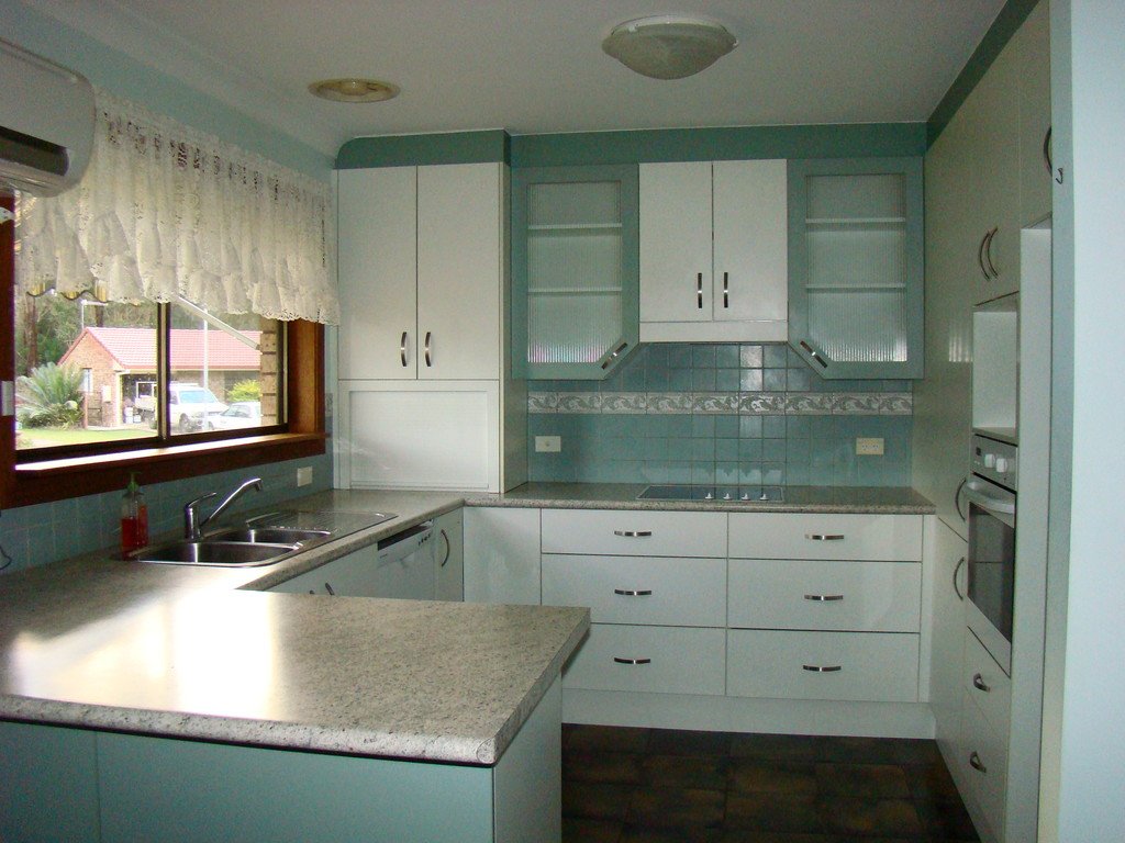 26 Honeysuckle Avenue LAKEWOOD 2