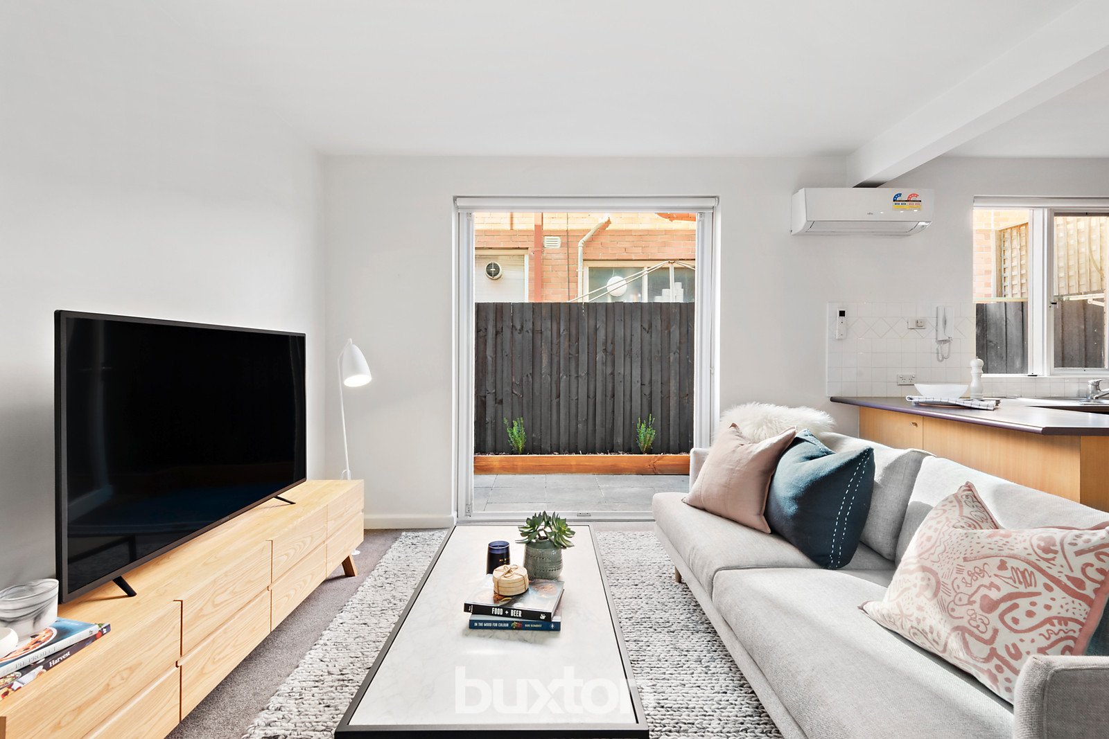 Gallery: 2/6 Hotham Grove