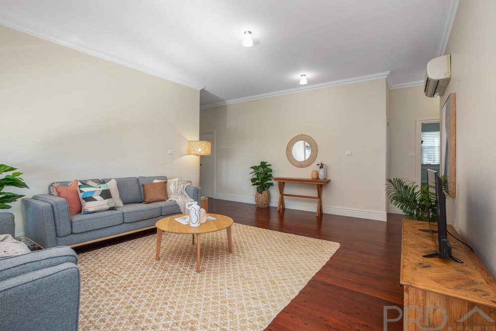26 Hunter Street HINTON 19