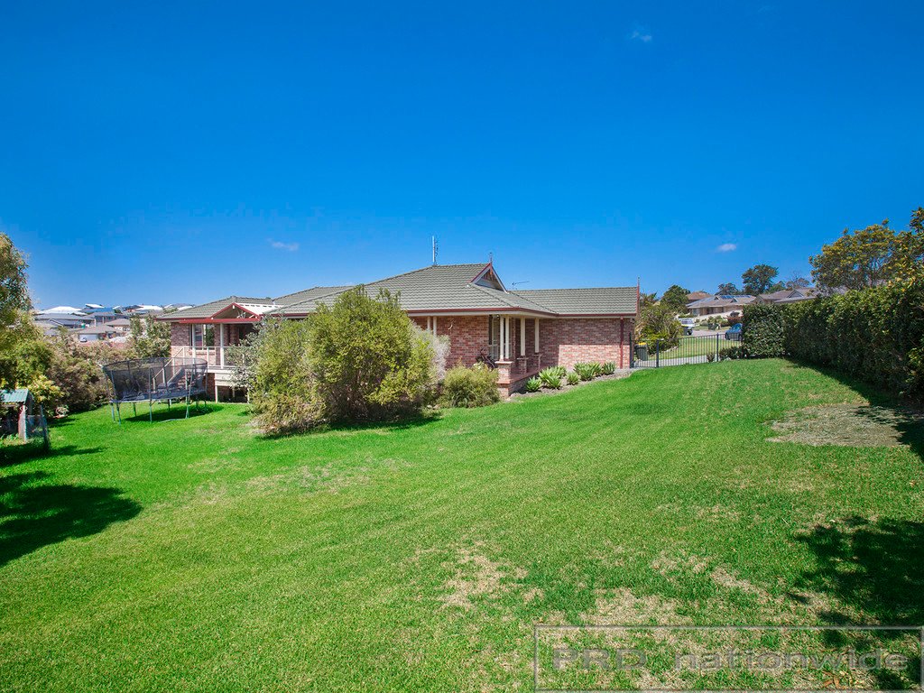 26 Jenna Drive RAWORTH 2