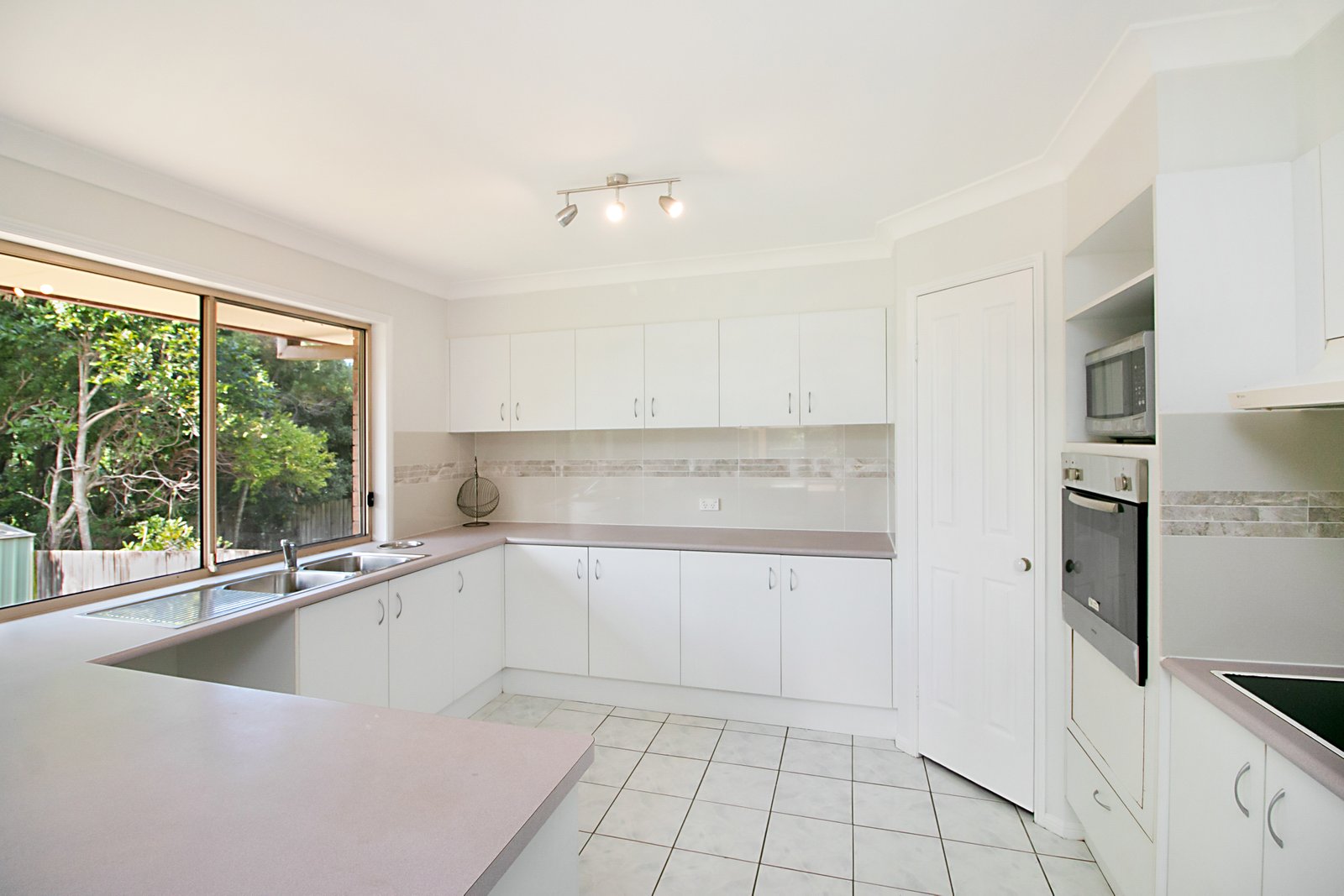 26 John Robb Way CUDGEN 4