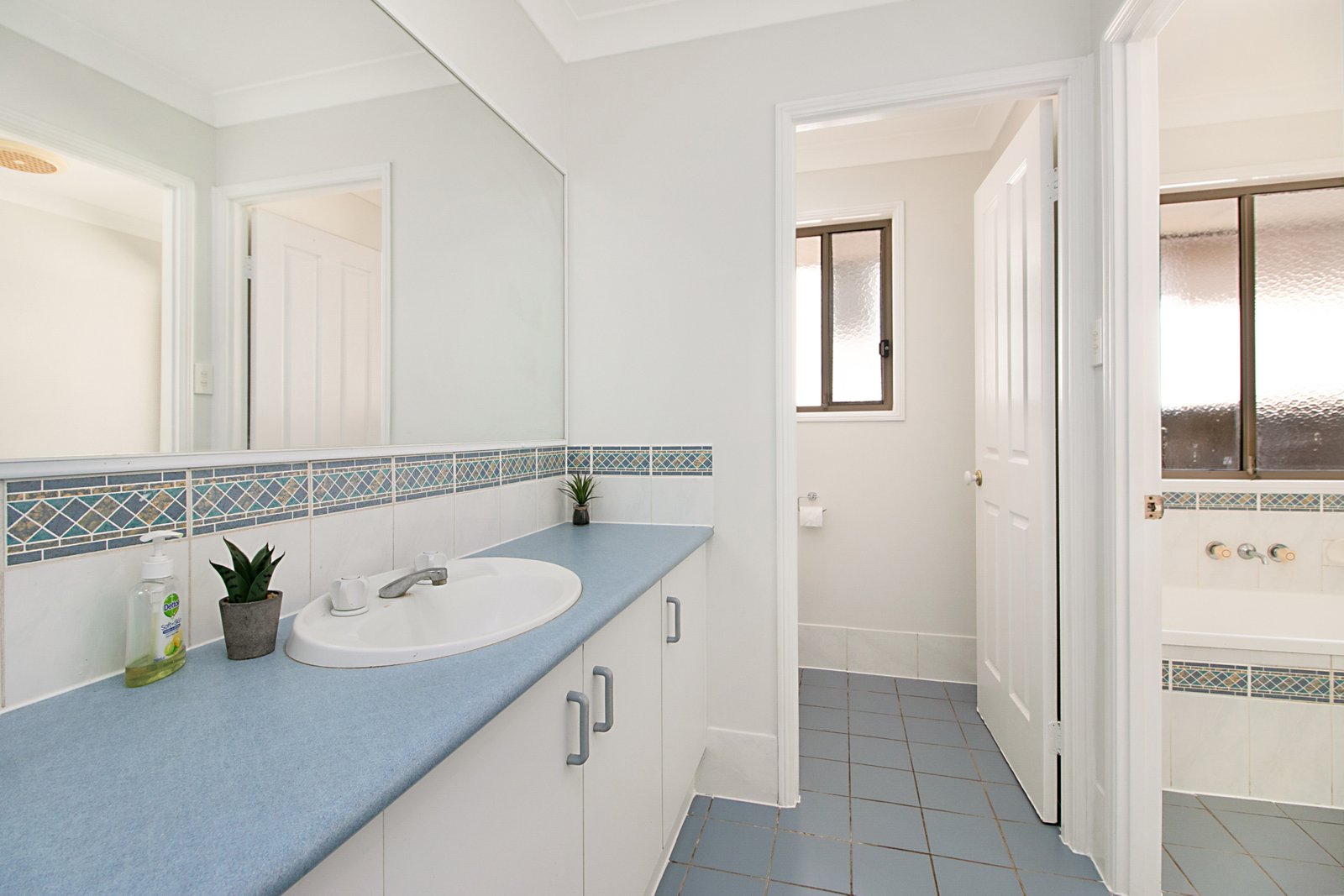 26 John Robb Way CUDGEN 8