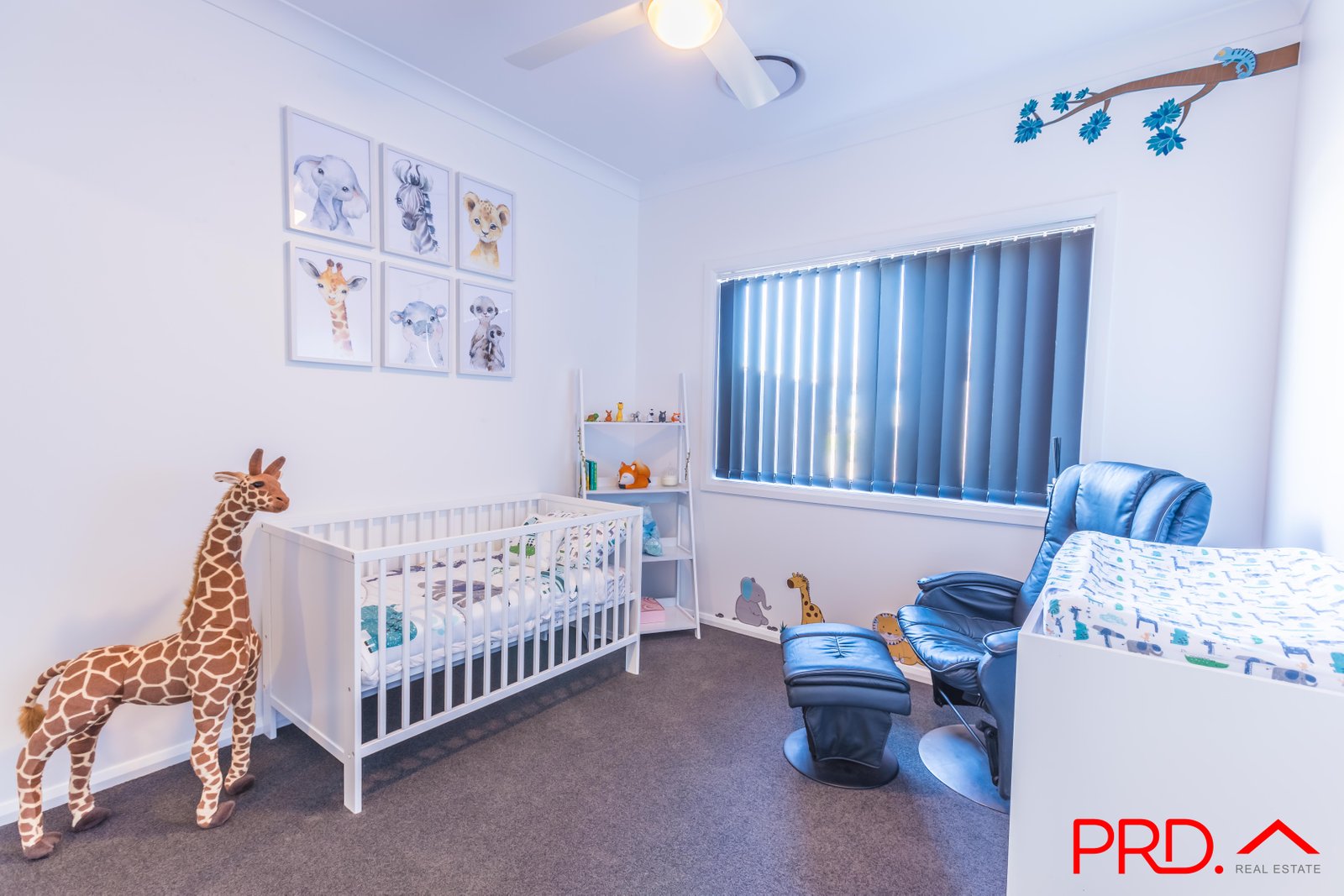 26 Jubata Drive TAMWORTH 11