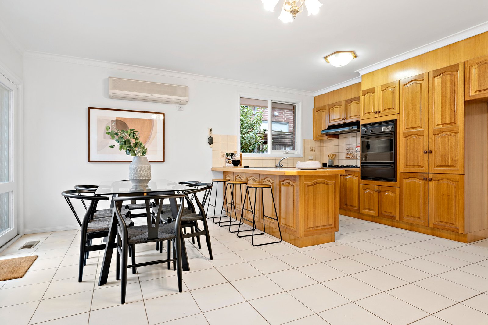 Real Estate and Property in 2/6 Judith Street, Carnegie, VIC